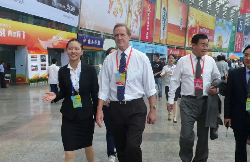 合肥翻譯公司陪同口譯翻譯需要多少錢，怎么收費(fèi)的？